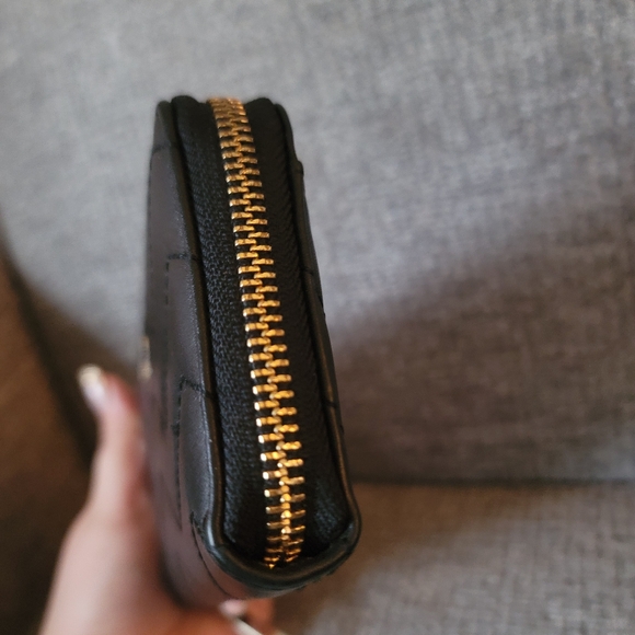 Kate Spade New York Reese Park Lindsey Wallet in Black - Picture 7 of 16